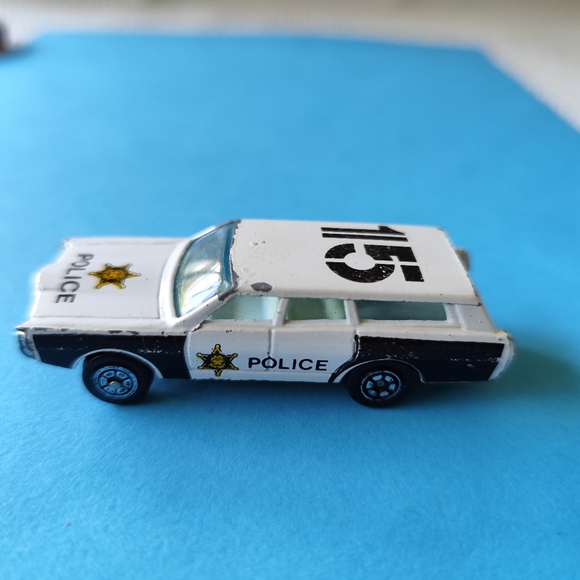 4/$20💥Yat Ming Dicast Ford LTD Police Station Wagon #1015 - Picture 1 of 6